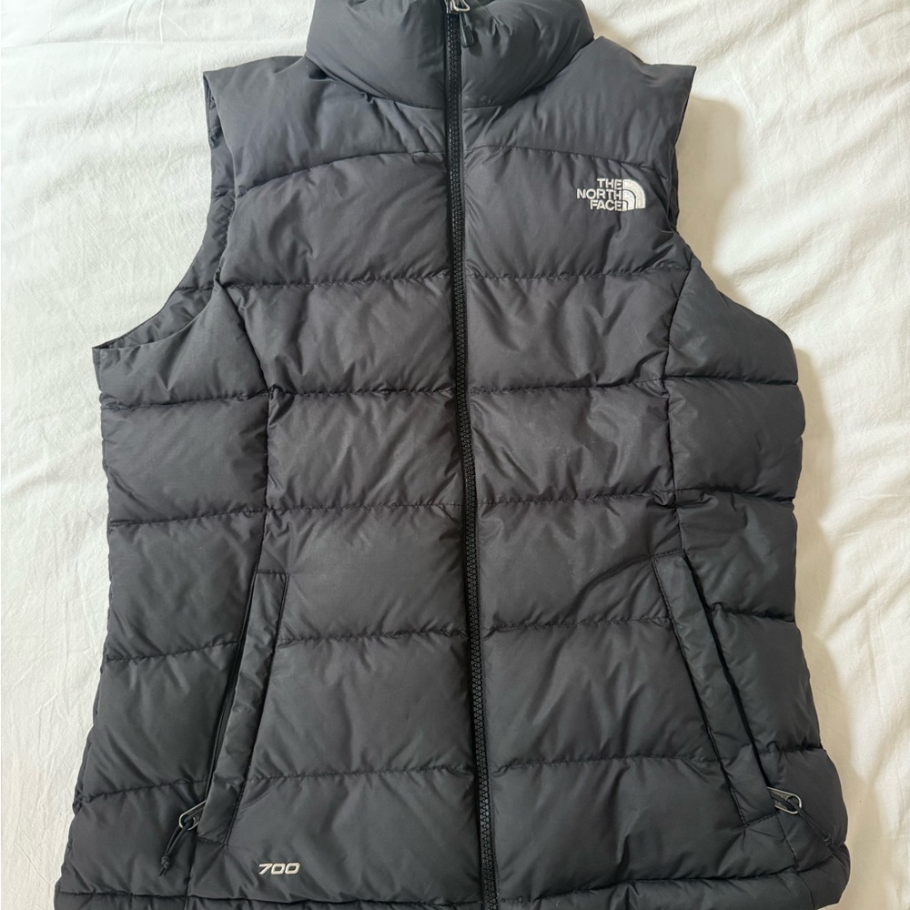 The North Face Women's black Puffer Vest